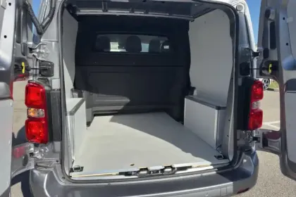 Photo 8 Peugeot Expert  CA FIXE M DIESEL 150 CH AUTOMATIQUE