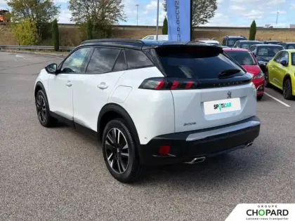 Photo 33 Peugeot 2008  PureTech 130 S&S EAT8