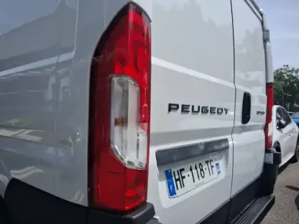 Photo 40 Peugeot Boxer  FGN 3.0 T L2H1 120 S&S BVM6