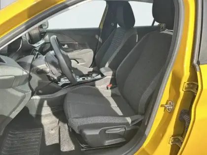 Photo 10 Peugeot 208  Electrique 50 kWh 136ch