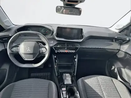 Photo 7 Peugeot 208  Electrique 50 kWh 136ch