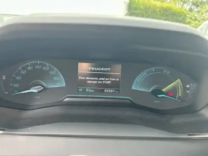 Photo 9 Peugeot 208  Electrique 50 kWh 136ch