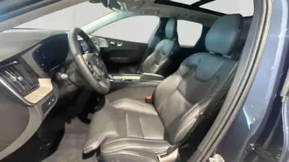 Photo 38 Volvo Xc60  T6 AWD Hybride rechargeable 253 ch+145 ch Geartronic 8