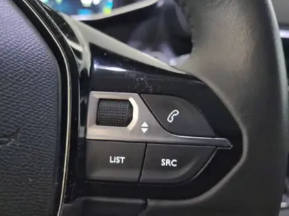 Photo 47 Peugeot 208  Electrique 50 kWh 136ch