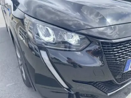 Photo 15 Peugeot 208  Electrique 50 kWh 136ch