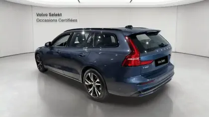 Photo 8 Volvo V60  Micro hybride essence B4 197 ch DCT7