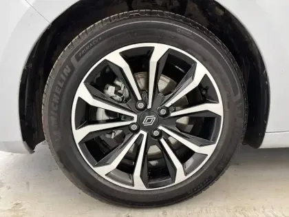 Photo 30 Renault Clio  E-Tech full hybrid 145