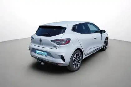 Photo 8 Renault Clio  E-Tech full hybrid 145