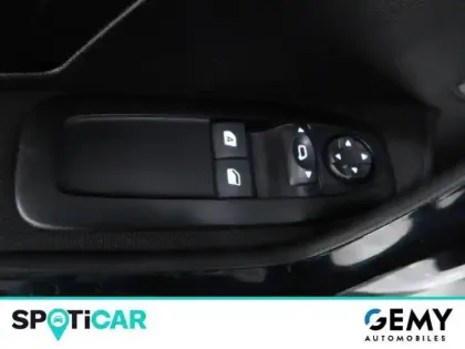 Photo 16 Peugeot 208  PureTech 82ch S&S BVM5