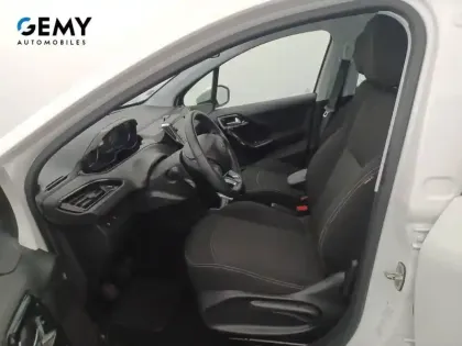 Photo 29 Peugeot 208  PureTech 82ch S&S BVM5