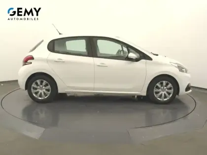 Photo 24 Peugeot 208  PureTech 82ch S&S BVM5