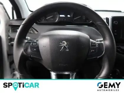 Photo 19 Peugeot 208  PureTech 82ch S&S BVM5