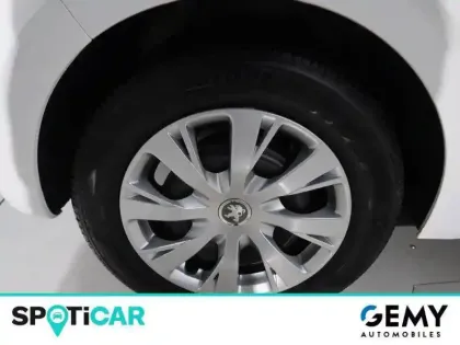 Photo 13 Peugeot 208  PureTech 82ch S&S BVM5