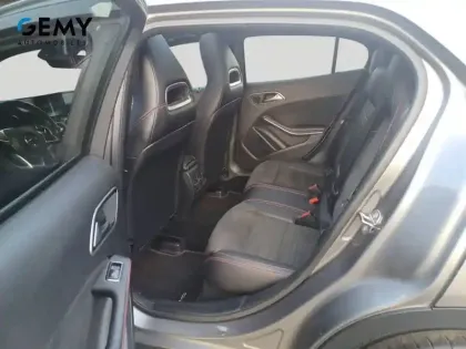Photo 30 Mercedes GLA  200 7-G DCT