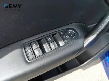 Photo 13 Renault Captur  TCe 140 EDC - 21