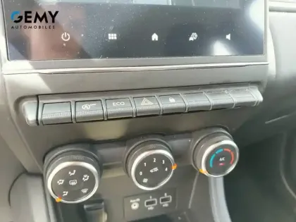 Photo 23 Renault Captur  TCe 140 EDC - 21