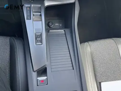 Photo 15 Peugeot 308  PHEV 180 e-EAT8