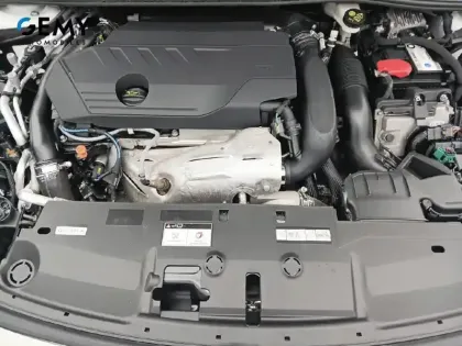 Photo 34 Peugeot 308  PHEV 180 e-EAT8