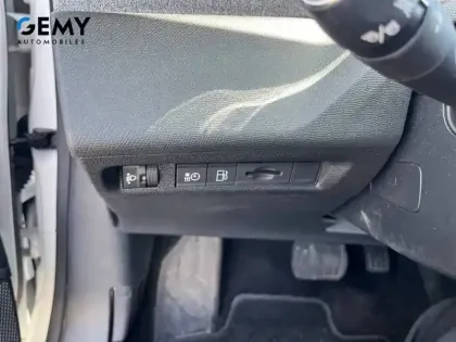 Photo 12 Peugeot 308  PHEV 180 e-EAT8