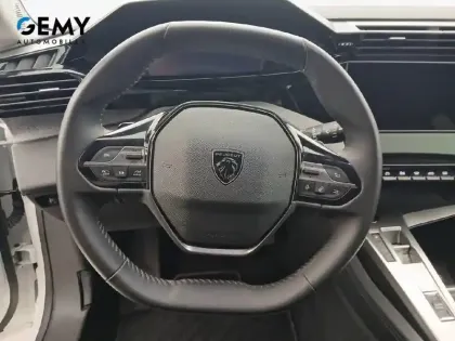 Photo 33 Peugeot 308  PHEV 180 e-EAT8
