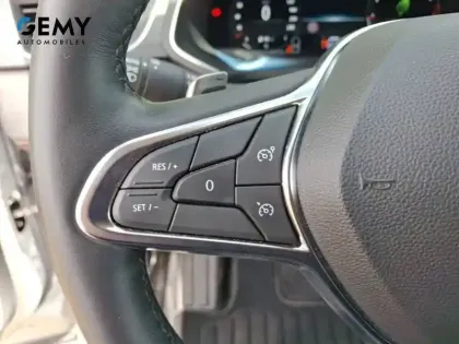 Photo 15 Renault Captur  mild hybrid 160 EDC