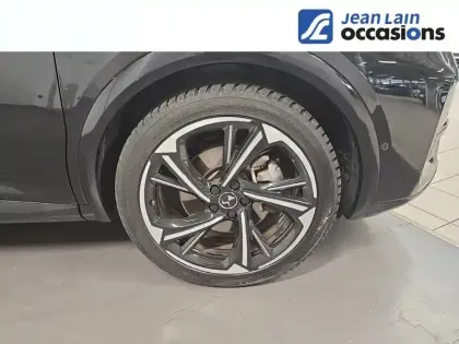 Photo 8 DS DS 7 DS7 Crossback Hybride E-Tense 300 EAT8 4x4