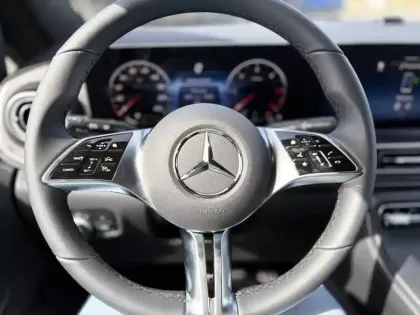 Photo 16 Mercedes CLA sse V Extra-Long 300 d 9G-TRONIC 4x4