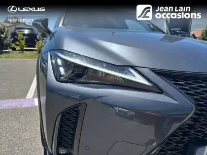 Photo 18 Lexus UX  250h 2WD
