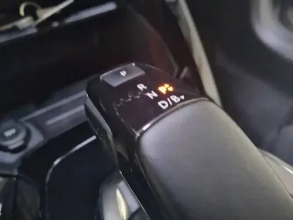 Photo 13 Peugeot 208  Electrique 50 kWh 136ch