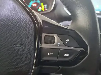 Photo 24 Peugeot 208  Electrique 50 kWh 136ch