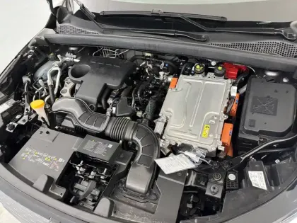 Photo 43 Renault Captur  E-Tech full hybrid 145 ch