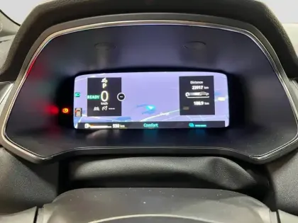 Photo 9 Renault Captur  E-Tech full hybrid 145 ch