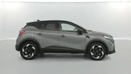 Photo 22 Renault Captur  E-Tech full hybrid 145 ch