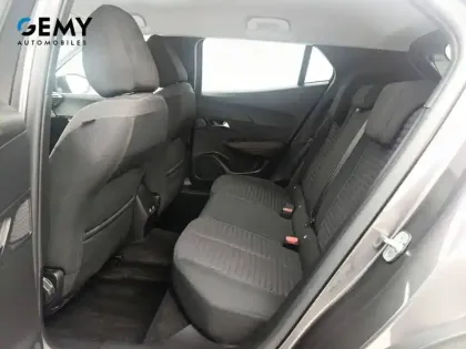 Photo 9 Peugeot 2008  PureTech 130 S&S EAT8