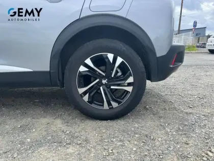 Photo 10 Peugeot 2008  PureTech 130 S&S EAT8