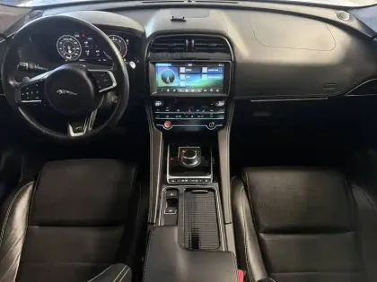 Photo 24 Jaguar F-Pace  2.0 D - 240 ch AWD BVA8