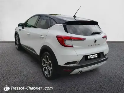 Photo 18 Renault Captur  TCe 140 EDC - 21 Intens