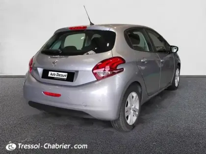 Photo 12 Peugeot 208  PureTech 82ch S&S BVM5 Signature