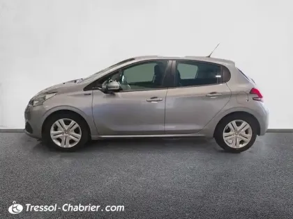 Photo 19 Peugeot 208  PureTech 82ch S&S BVM5 Signature