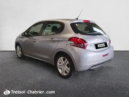 Photo 18 Peugeot 208  PureTech 82ch S&S BVM5 Signature