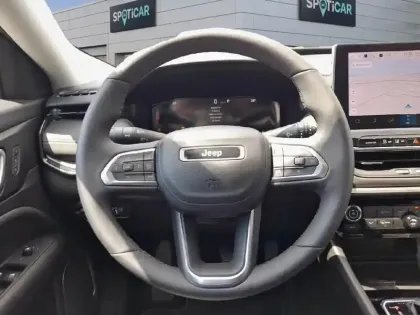 Photo 11 Jeep Compass  1.5 Turbo T4 130 ch BVR7 e-Hybrid Summit