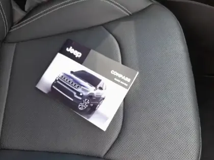 Photo 15 Jeep Compass  1.5 Turbo T4 130 ch BVR7 e-Hybrid Summit