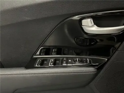 Photo 39 Kia Niro 1.6 GDI HYBRIDE 141 CH DCT6