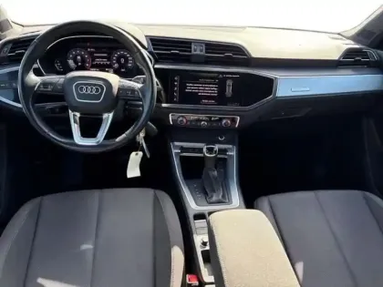 Photo 5 Audi Q3 35 TFSI 150 ch S tronic 7 Design
