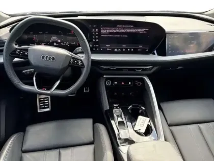 Photo 7 Audi Q5 TDI 204 ch Hybride S tronic 7 Quattro S line