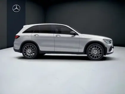 Photo 16 Mercedes GLC  300 d 4MATIC SUV AMG Line