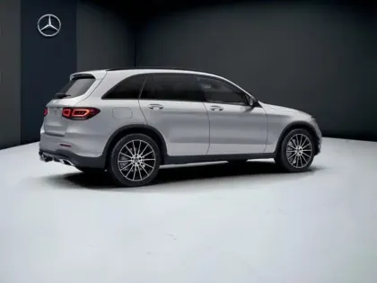 Photo 19 Mercedes GLC  300 d 4MATIC SUV AMG Line