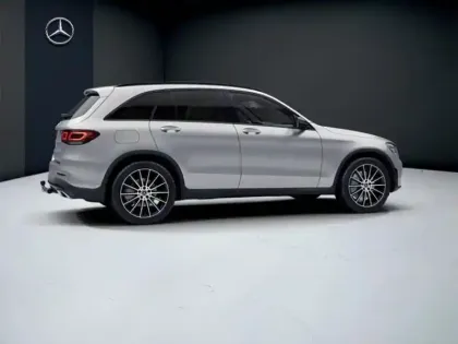 Photo 18 Mercedes GLC  300 d 4MATIC SUV AMG Line