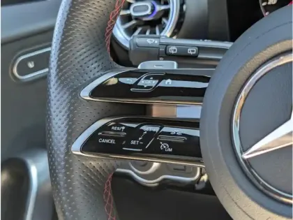 Photo 12 Mercedes Classe A 250 e Hybrid EQ