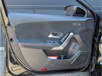 Photo 15 Mercedes Classe A 250 e Hybrid EQ